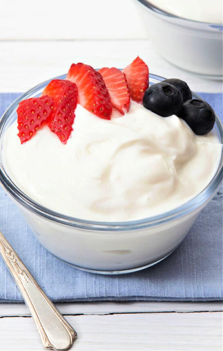 How to Make Vanilla Greek Yogurt